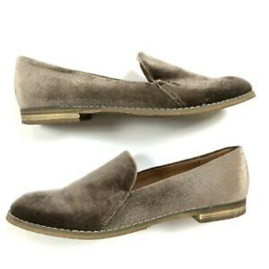 Indigo Rd. Velvet Loafers